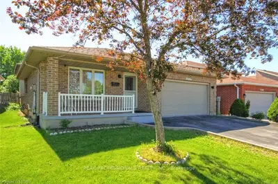 1837 JALNA Boulevard, London South, ON N6E 3S6