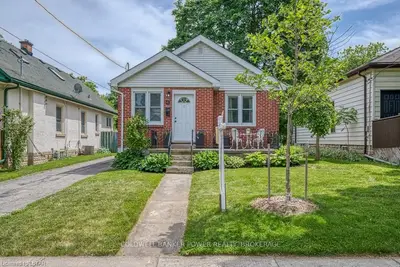 41 LANGARTH Street E, London South, ON N6C 1Y9