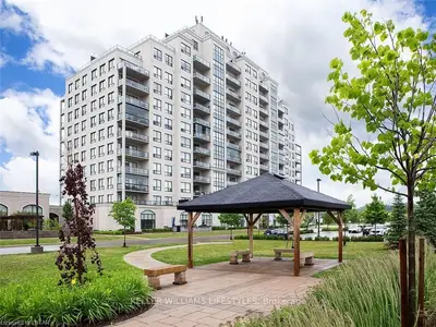 240 VILLAGEWALK Boulevard S 204, London North, ON N6G 0P6