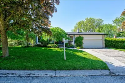 50 Mctaggart Crescent, London North, ON N5X 2E3