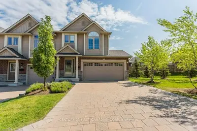 176 Ferguson Drive 19, Woodstock, On N4v 0c6