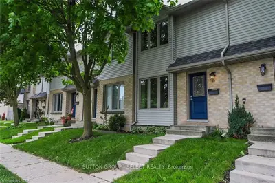 925 LAWSON Road 38, London North, ON N6G 4X3