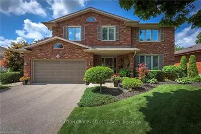 94 FOURWINDS Place, London South, ON N6K 3L4