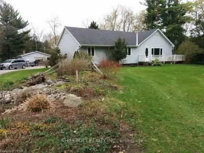 9831 LAKESHORE Road, Lambton Shores, ON N0M 1T0