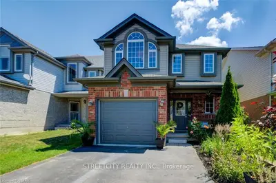 820 SANDCHERRY Street, London North, ON N6H 5T9