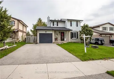 122 ACORN Crescent, London North, ON N6G 3V4