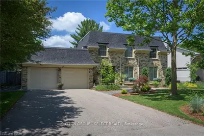 14 CHEROKEE Road, London North, ON N6G 2N8