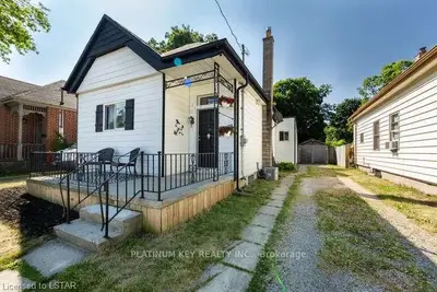17 SYCAMORE Street, London East, ON N5Z 1K6