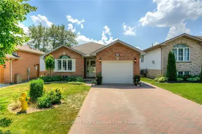 18 EXMOUTH Drive, London East, ON N5V 4V1
