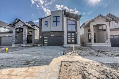 2321 TOKALA Trail, London North, ON N6G 0C4