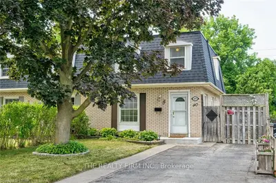 1493 PERTH Avenue, London East, ON N5V 2M6