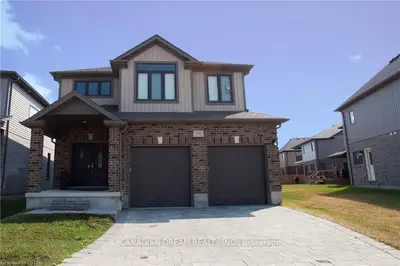 3026 TOKALA Trail, London North, ON N6G 5B4
