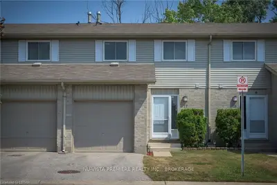 30 CLARENDON Crescent 17, London South, ON N6C 5Y1