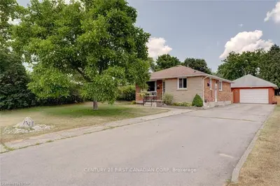 1742 TRAFALGAR Street, London East, ON N5W 1X5