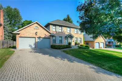 194 CARRIAGE HILL Drive, London North, ON N5X 3W8