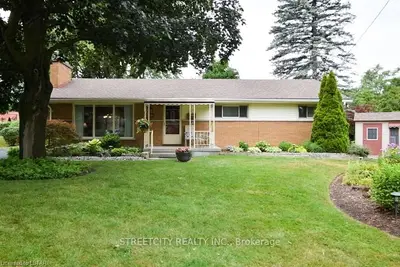 50 CRAMSTON Crescent, London North, ON N6A 3A4