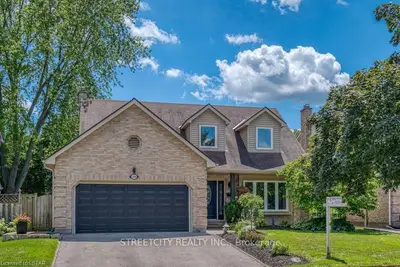136 FAIRLANE Avenue, London South, ON N6K 2E6