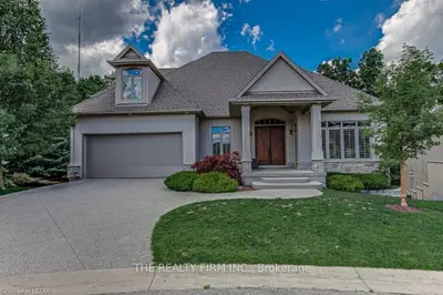 1615 BYRON BASELINE Road 15, London South, ON N6K 4N3