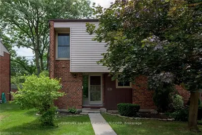 678 FANSHAWE PARK Road, London North, ON N5X 2B9