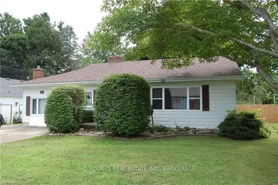 222 Sandford Street, West Elgin, On N0l 2c0