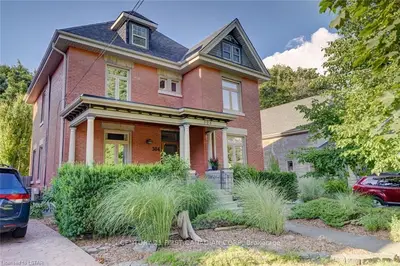 304 GROSVENOR Street, London East, ON N6A 1Y8