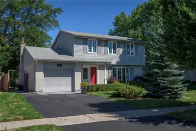 1051 GUILDWOOD Boulevard, London North, ON N6H 4G4