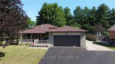 226 MINNIE Street, Thames Centre, ON N0L 1G0