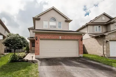 516 CUTHBERT Circle, London South, ON N6M 1K7