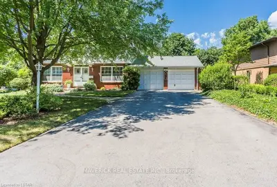 37 HUNT VILLAGE Crescent, London North, ON N6H 4A4