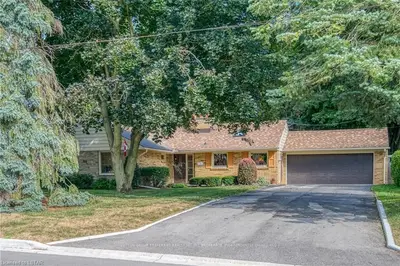 757 GREEN Lane, London North, ON N6H 2T9