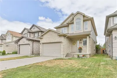 1418 MICKLEBOROUGH Drive, London North, ON N6G 5R5