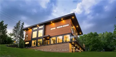328 RIVERSIDE Drive, London North, ON N6H 1E9