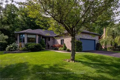561 LEITH Court, Strathroy-Caradoc, ON N0L 1W0
