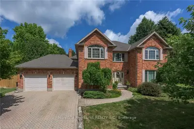 292 WINDERMERE Court W, London North, ON N6G 4J5