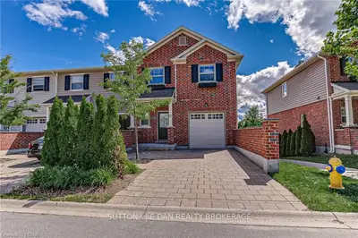 1850 BEAVERBROOK Avenue 32, London North, ON N6H 0G7