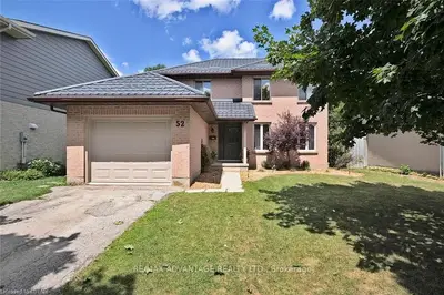 52 FOX HOLLOW Crescent, London North, ON N6G 3R2
