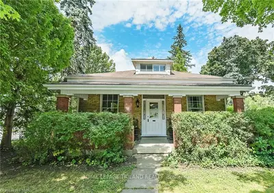 9 ST PATRICK Street, London North, ON N6H 1P4