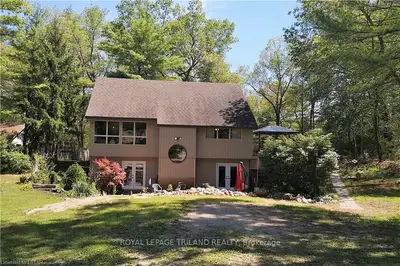 10006 URLIN Court, Lambton Shores, ON N0M 2L0