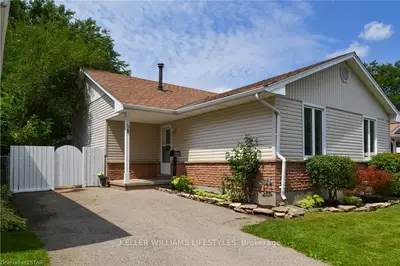 58 RENNY Crescent, London South, ON N6E 2C5
