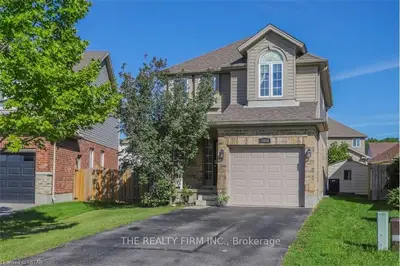 1853 WATERWHEEL Place, London North, ON N5X 4K4