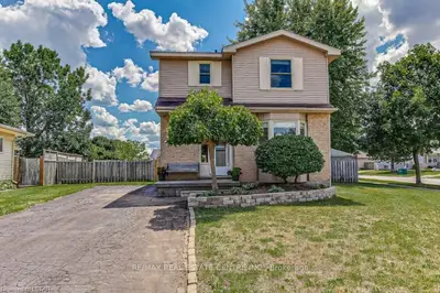 54 DANIELLE Lane, London East, ON N5W 5Z2