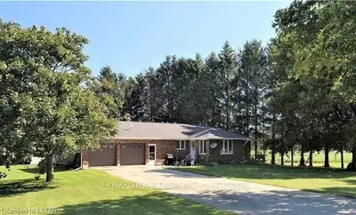 30106 CLACHAN Road, Southwest Middlesex, ON N0L 1Z0
