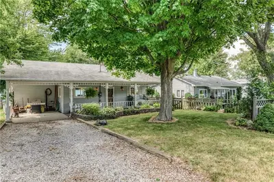 5324 BROADVIEW Avenue, Lambton Shores, ON N0N 1J7