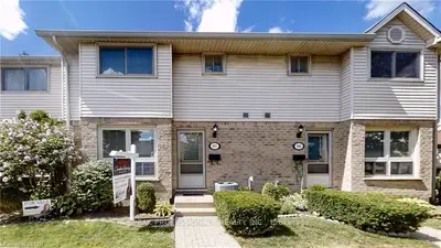 35 Waterman Avenue 97, London South, ON N6C 5T7