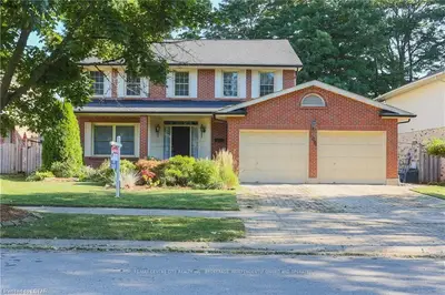 106 DEER VALLEY Crescent, London South, ON N6J 4K8