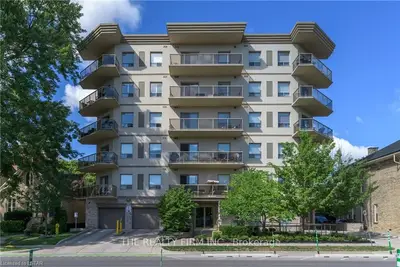 435 COLBORNE Street 201, London East, ON N6B 2T2