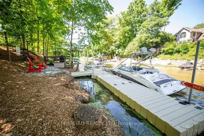 81 Gill Road, Lambton Shores, ON N0M 1T0