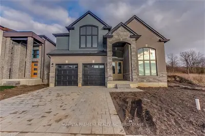 2126 IRONWOOD Road, London South, ON N6K 3C6