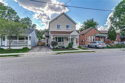 225 MAITLAND Street, London East, ON N6B 2X9
