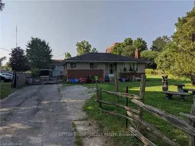 131 BASE LINE Road W, London South, ON N6J 1V6